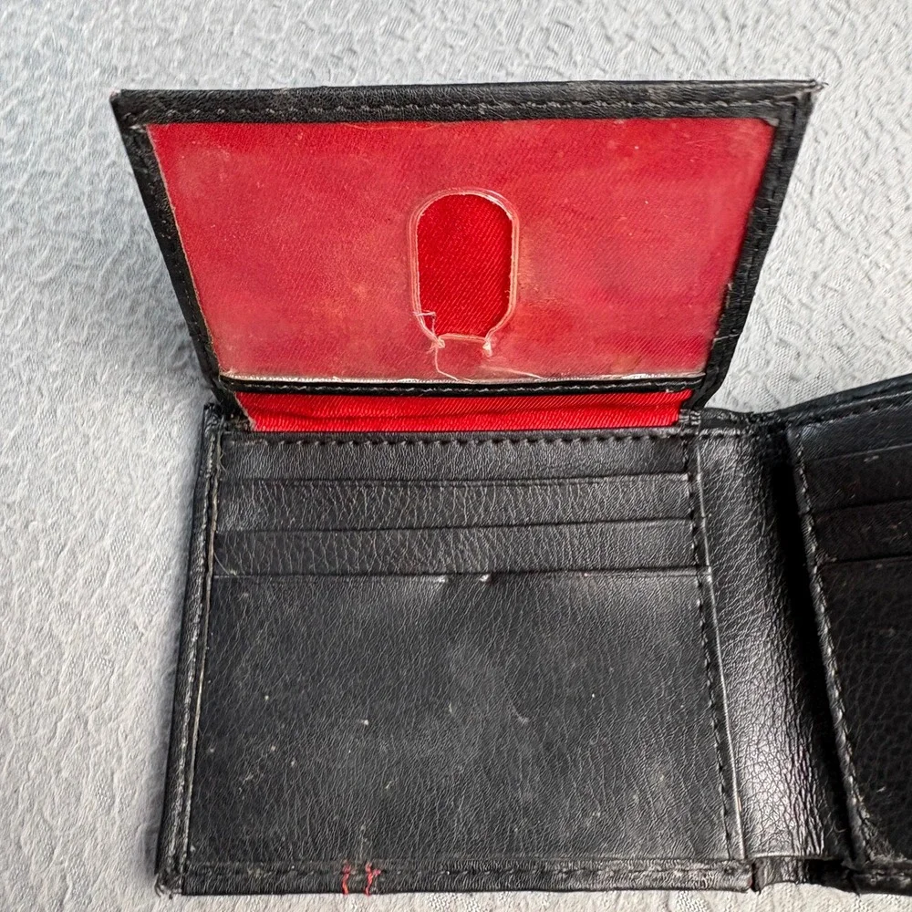 Guess Mens Bifold Wallet Black Faux Leather Red Stitching Triangle Logo Logo
